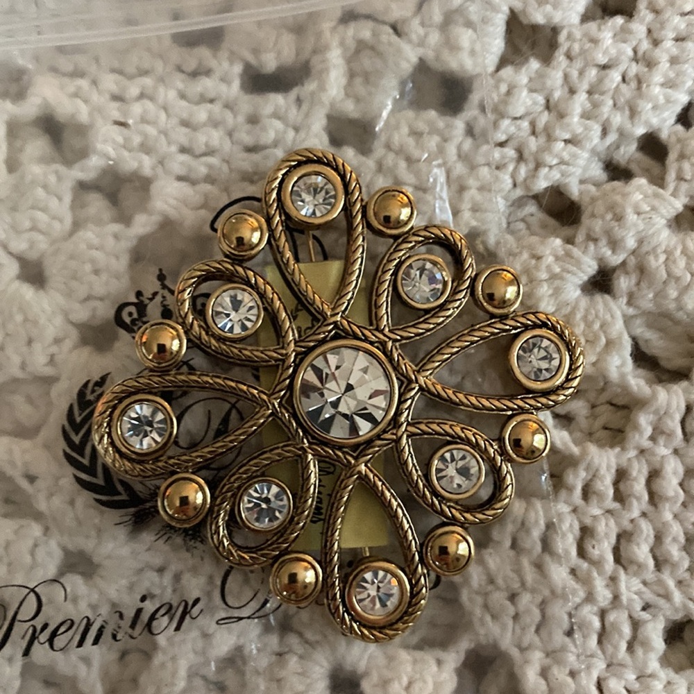 Premier Designs pin or pendant glorious gold toned with faux diamonds - Picture 7 of 7